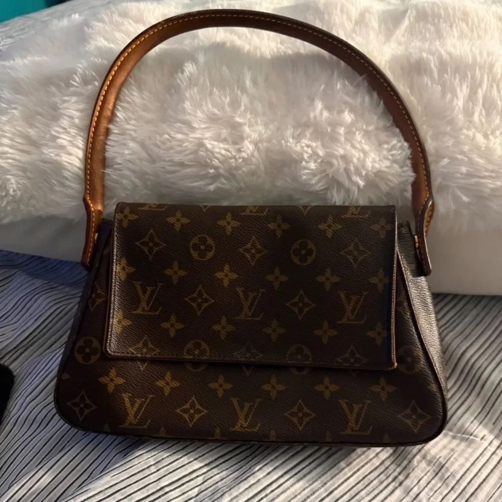 Louis Vuitton Looping Hobo Bag Brown Leather